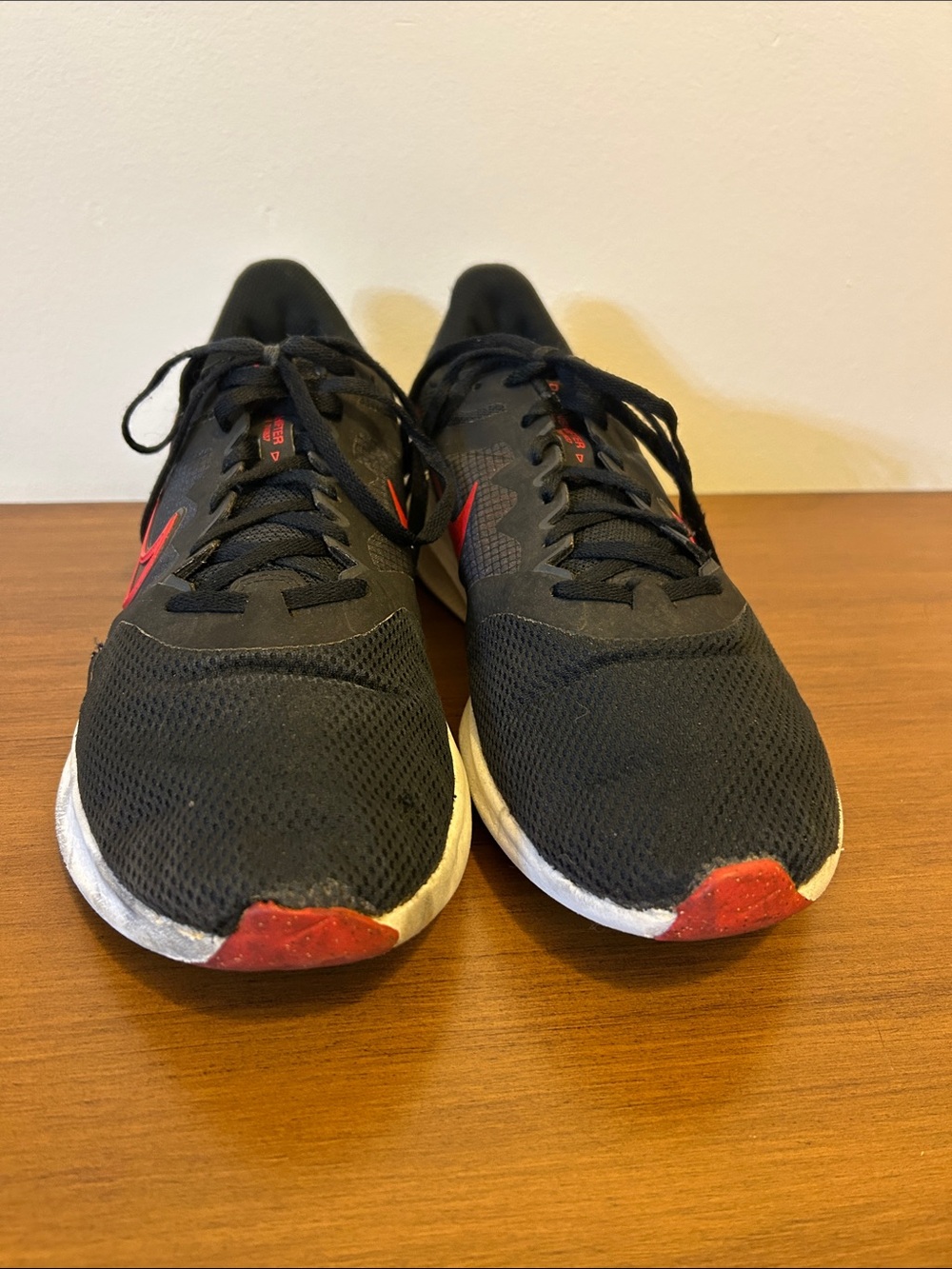 Men’s US 11 Nike Black and Red Athletic Sneakers